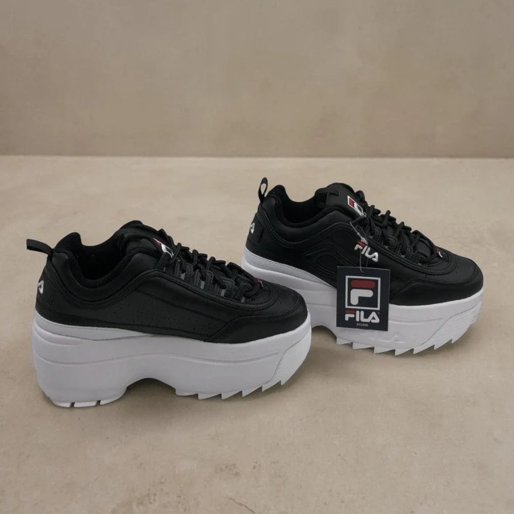 FILA Disruptor II Premium Platform Sneakers‎ Black White sz 6.5 Chunky Shoes NEW